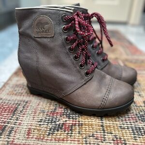 Sorel - PDX Wedge Booties